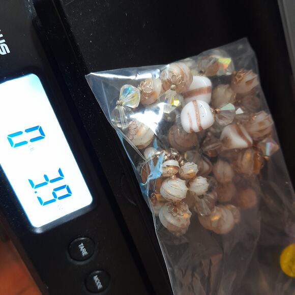 Vintage 1950s Art Glass Beaded Necklace with Aurora Borealis Crystals, 19 Inches - Picture 13 of 13